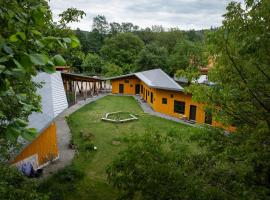 Hypha etc，位于Cîmpu Cetăţii的酒店