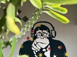 Zzz Ijen Hostel，位于外南梦的带停车场的酒店