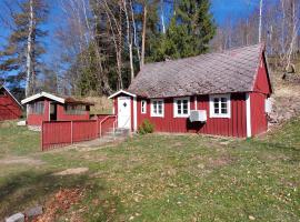 Easily accessible cabin with woodburner outside H&auml;ssleholm，位于H&ouml;rja的木屋