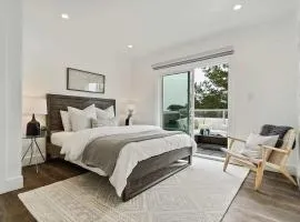 Deluxe Room with Private Bathroom & Fast WiFi