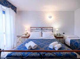 hotel falco azzurro，位于马帝斯兹罗的酒店