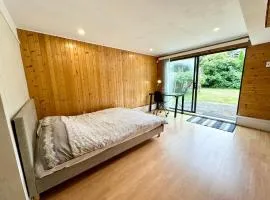 Beautiful Place with Kitchen, Washing Machine and Internet Near YVR Airport, Transit and Shopping Mall