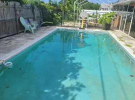 PalmBeachLake&PoolFrom69dollarsForPersonDayly