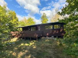 Amazing Home In Aakirkeby With Wifi，位于Boderne的酒店