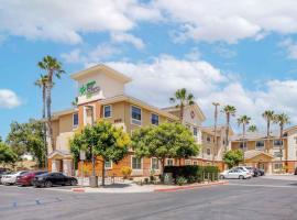美国洛杉矶西米谷长住酒店，位于Santa Susana Knolls的酒店