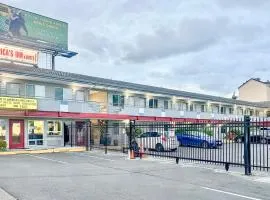 Americas Inn & Suite