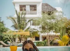 Mbibo House in the Shela Dunes