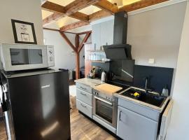 Loft nahe TH-OWL und der Phoenix Contact Arena，位于莱姆戈的酒店