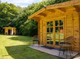 Snowdrop Cabin Retreat dog friendly peaceful