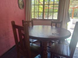 Pay huasi cabañas，位于El Rincón的酒店