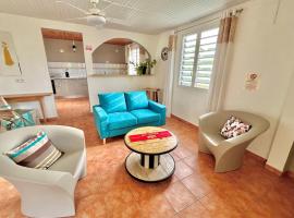 Charmant T3 en RDJ chez Ketty à Ducos，位于Ducos的酒店