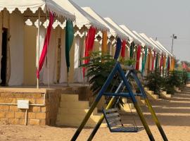 Rangila Thar Desert Camp& Resort，位于山姆的酒店
