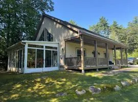 Conway Lake Charm - Beautiful Waterfront Community