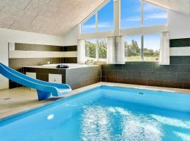 Luxury Pool Villa in Vejby - By Traum Ferienwohnungen，位于瓦伊比的酒店