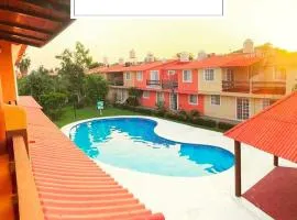 Casa Morroken Ixtapa con Alberca