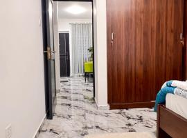 Cozy Lovely 1 bedroom apartment，位于特马的酒店