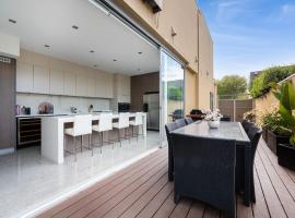 The Bayhouse on Marine Parade，位于墨尔本的酒店