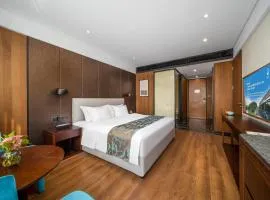 桂林璟象酒店（市中心，象鼻山对面，漓江景色餐厅）