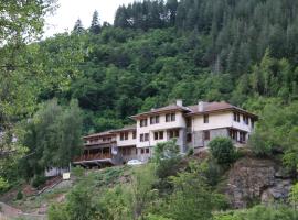Bedenski Bani Hotel，位于西洛卡卢卡的酒店
