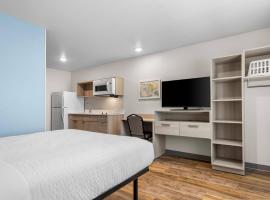 WoodSpring Suites Savannah West - Ellabell Metaplant，位于Ellabell的酒店