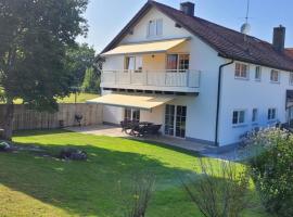 Ferienhaus Heiß，位于格尔滕多夫的酒店