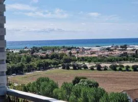 Apartamento con vistas al mar y montaña - Piscina