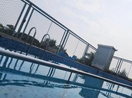 J0MAS 0utdoor 0Jost Stay，位于巴加的酒店