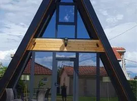 Cozzy LUX apartment near the Airport Podgorica