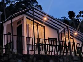 Luma Senja Villa & Cabin，位于Cikuray的露营地