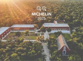 Wakax Hacienda - Cenote & Boutique Hotel - Small Luxury Hotels of the World，位于图卢姆的酒店