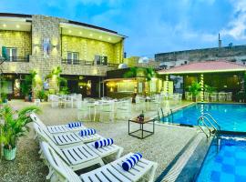 Hotel Grand Bhagwat Udaipur Inn City Centre，位于乌代浦的带停车场的酒店