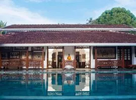 Elephant Heritage Pinnawala by Moon Isle