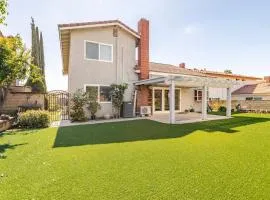 Spacious 4-bedroom family house-20 mins to Disney Land