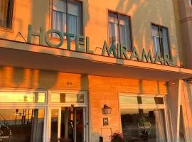 巴达洛纳米拉玛酒店