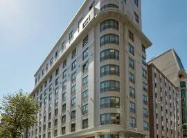 塔克西姆泰坦尼克城市酒店