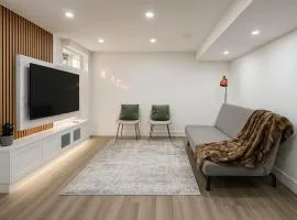 Lux Basement Apartment Getaway