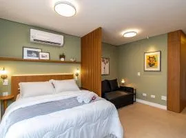 Studio Premium em Prédio com Piscina - BAT1814