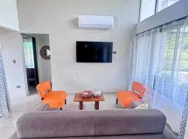 Casa Bella 3 Bdrm House w Pool in Gated Community