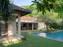 Rumah Selamat Pagi Villa Candidasa