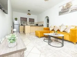 Sandton Luxury Apartment, 82 Via Arrezio