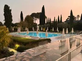 Ginny House Lake - charming flat with pool