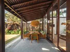 Oceanfront Luxury Villa in Beraban with Private Pool