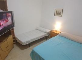 Habitacion 3 personas en Toledo，位于托莱多的酒店