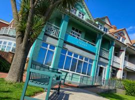 Beach Hotel Torbay B&B，位于佩恩顿的海滩酒店