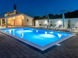 Villa Ambrić - Nature Escape