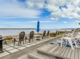 Beachfront Whidbey Island Home and Apartment!