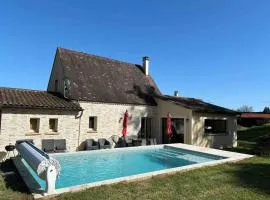 Maison au calme avec Piscine proche Sarlat