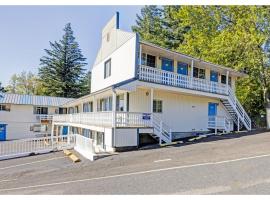 Capital O Stevenson Inn Riverside，位于史蒂文森的酒店