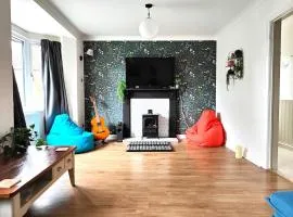 Fun & Comfortable 3bd, Large Sofa Bed, Garden