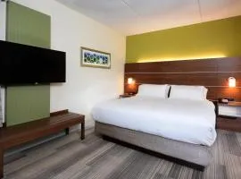 Holiday Inn Express & Suites Raleigh Durham Airport at RTP by IHG